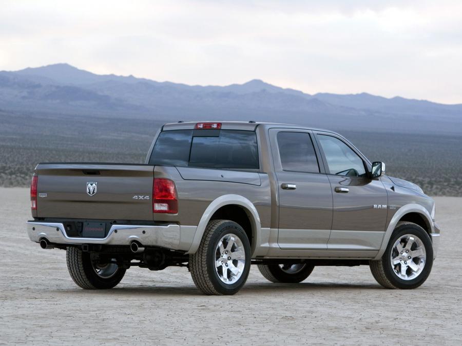  Dodge Ram 1500 Laramie Crew Cab 2008 года  (фото 15 из 30)